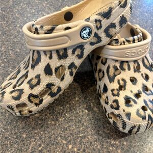 CROCS Women's Wild Leopard Clogs - Beige and Black
